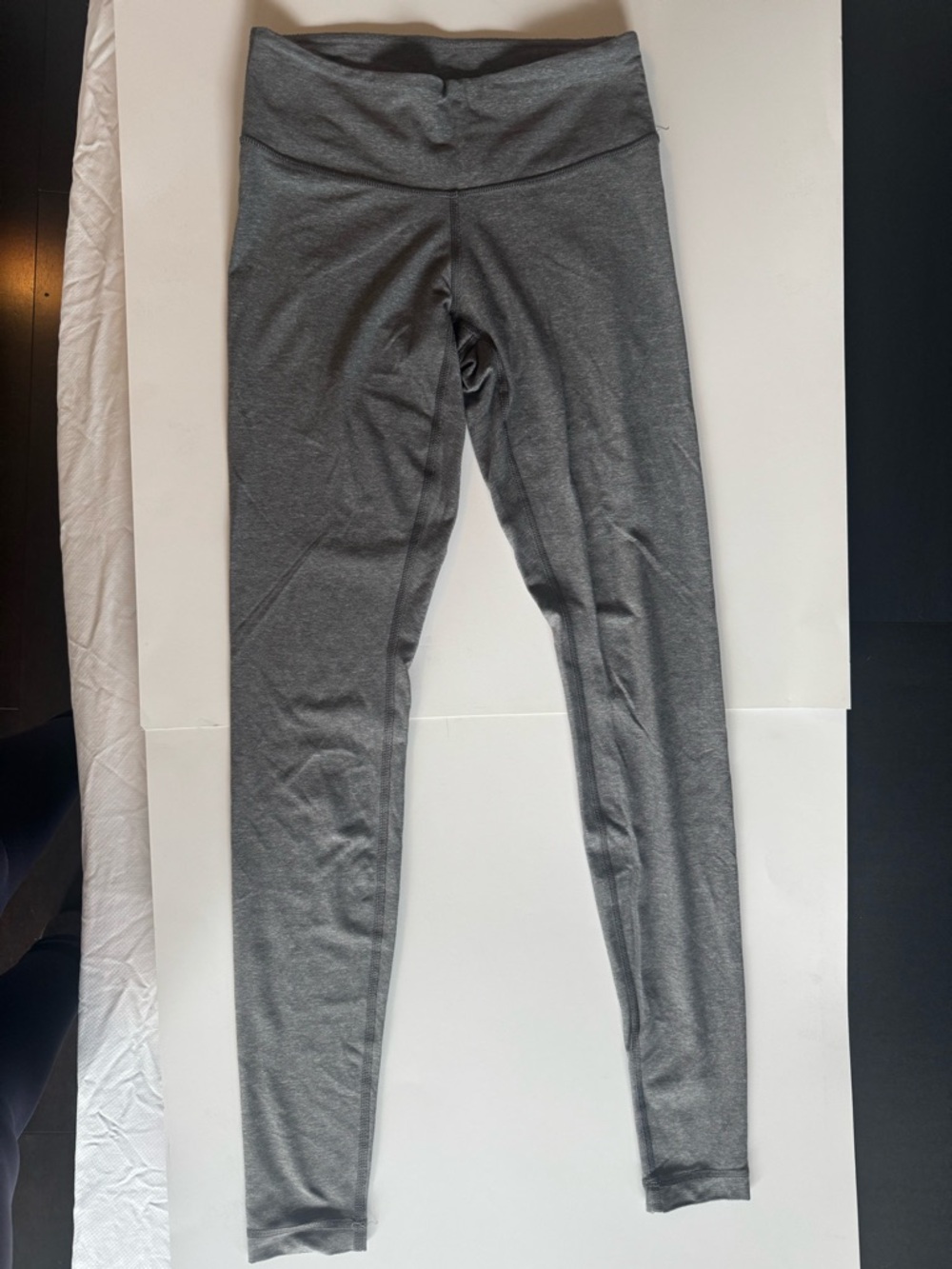 Lululemon Wunder Under Leggings Luon heathered grey size 4